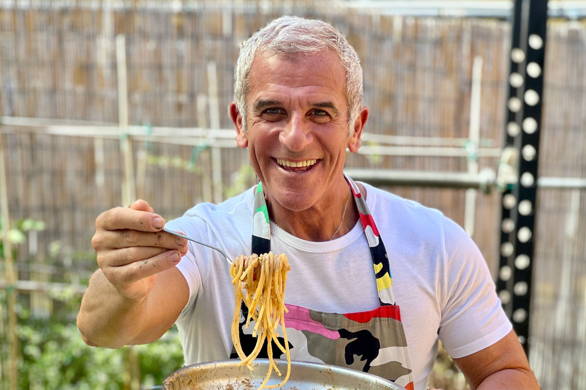 Lo chef Mariola è seguitissimo sui social Max Mariola vincitore tra gli chef: «La tradizione è alla base dell'innovazione»